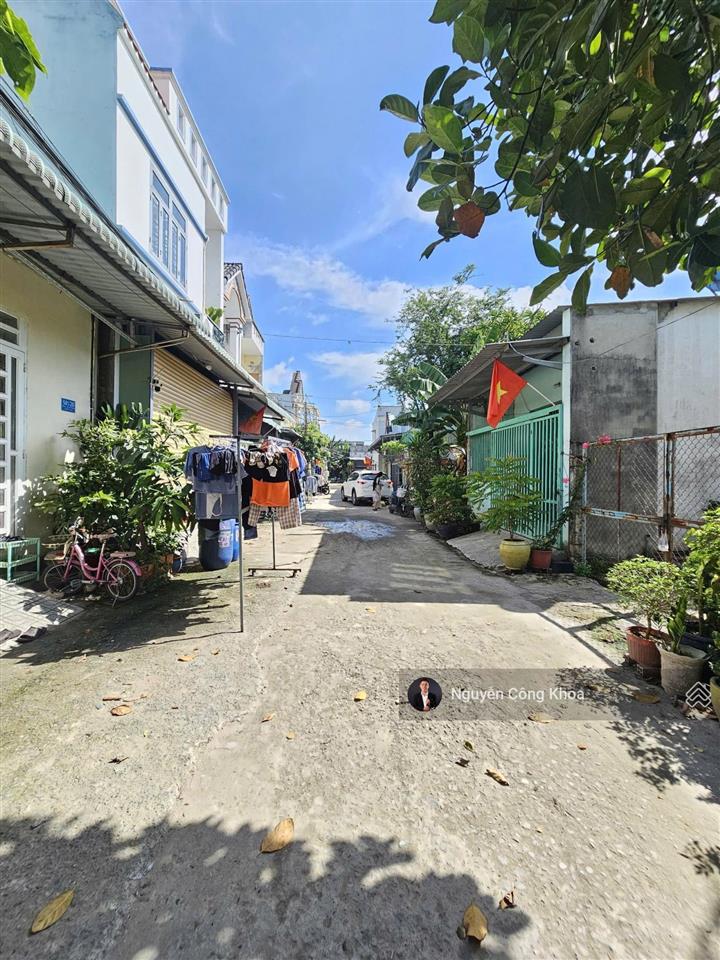 Bán nhà 86,7m2, sân ô tô, 3 phòng ngủ, gần giáo xứ bà trà 700m, p. bình chuẩn, tp. thuận an