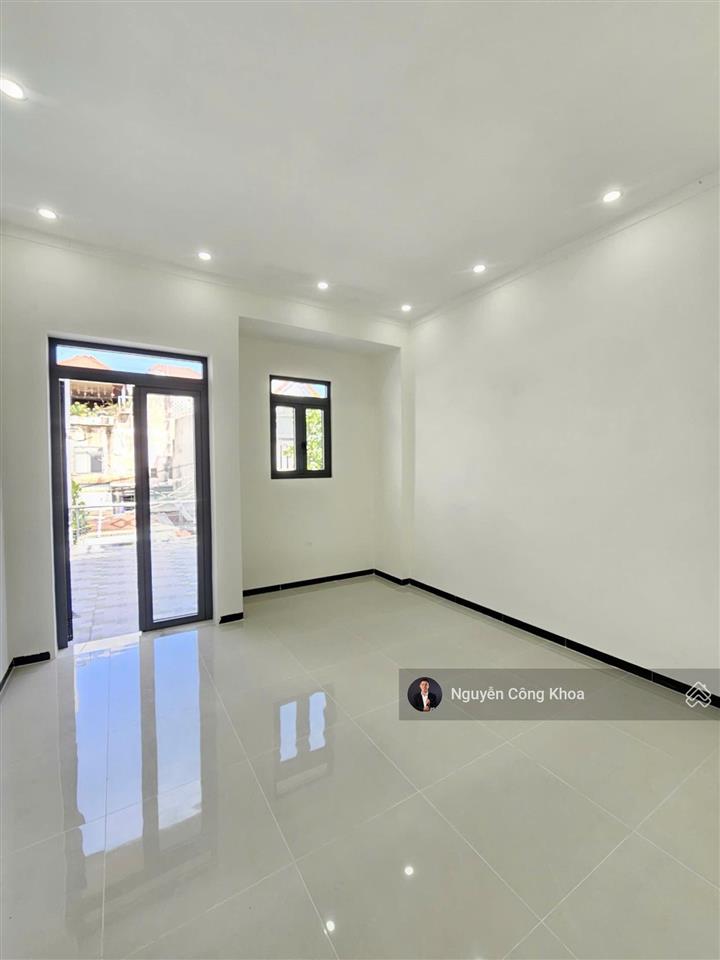 Bán nhà 86,7m2, sân ô tô, 3 phòng ngủ, gần giáo xứ bà trà 700m, p. bình chuẩn, tp. thuận an