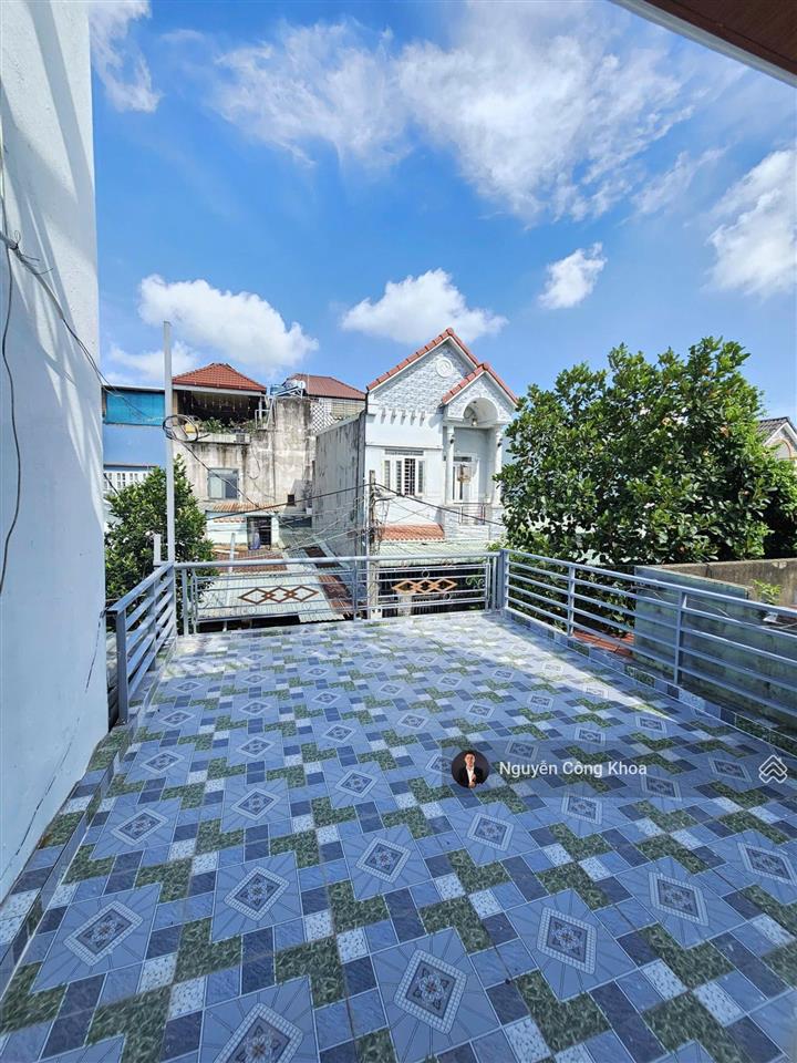 Bán nhà 86,7m2, sân ô tô, 3 phòng ngủ, gần giáo xứ bà trà 700m, p. bình chuẩn, tp. thuận an