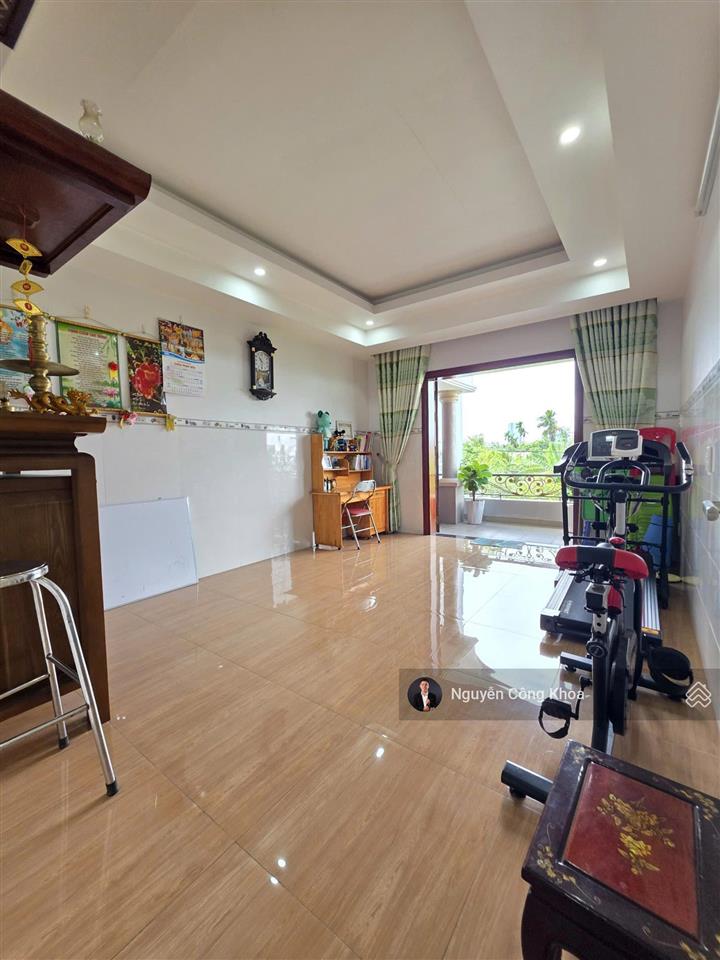 Bán nhà ngang 5,5m, mái ngói, sân ôtô, 3 phòng ngủ, gần sân golf sông bé, p.bình nhâm, tp.thuận an