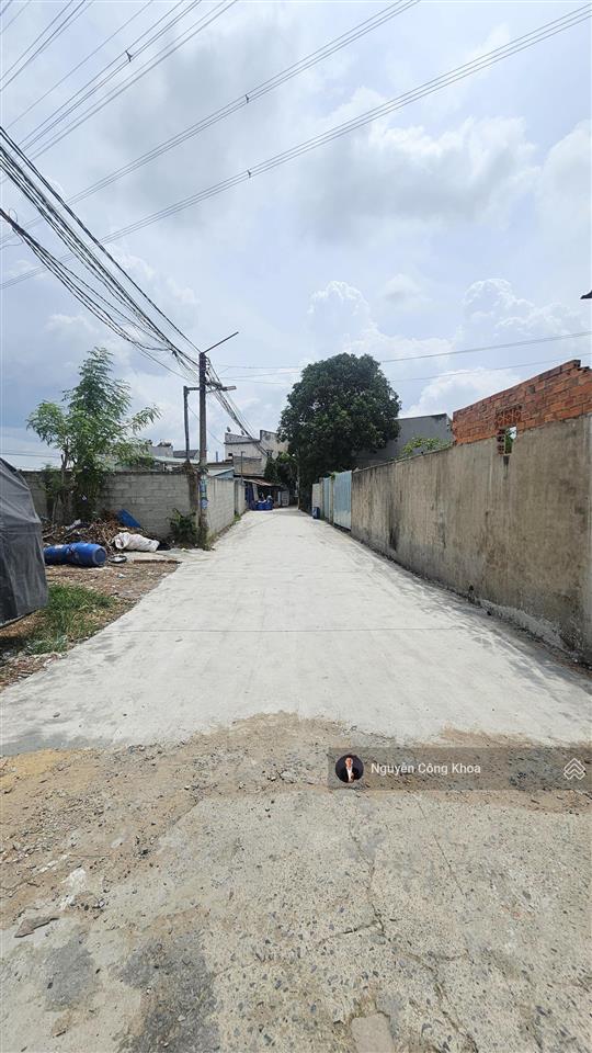 Bán nhà cấp 4 gác đúc rẻ, 2 phòng ngủ, đường 5m, gần chợ đông đô, p. bình chuẩn, tp. thuận an