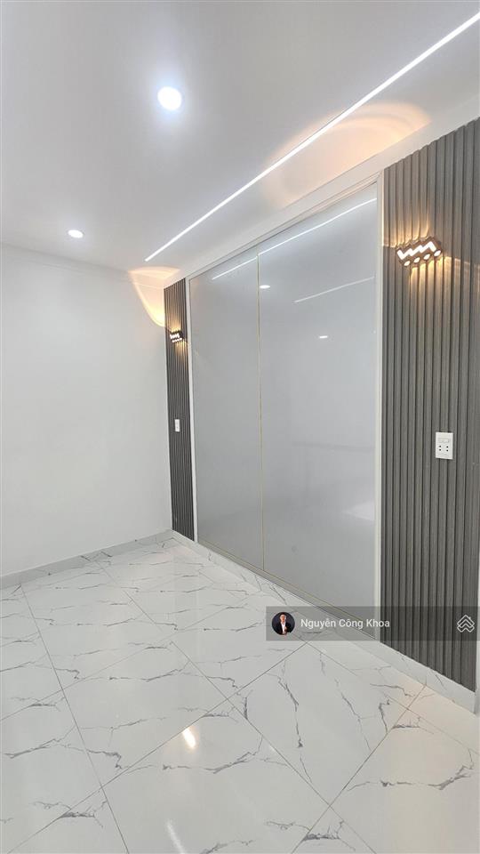 Bán nhà cấp 4 gác đúc rẻ, 2 phòng ngủ, đường 5m, gần chợ đông đô, p. bình chuẩn, tp. thuận an
