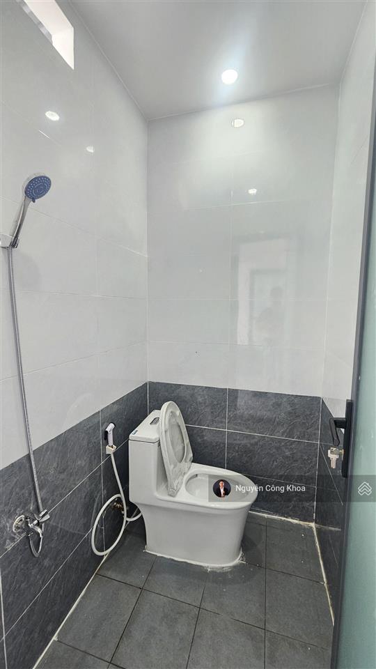 Bán nhà cấp 4 gác đúc rẻ, 2 phòng ngủ, đường 5m, gần chợ đông đô, p. bình chuẩn, tp. thuận an
