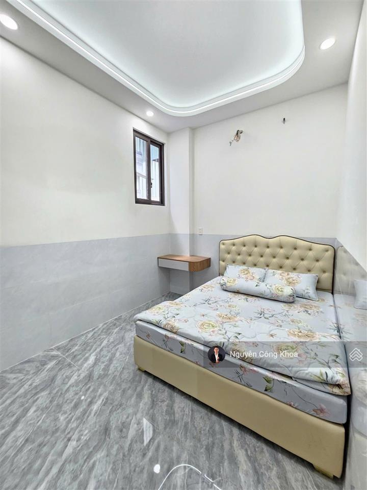 Bán nhà hoàn công, 4 phòng ngủ, full nội thất, gần chợ đầu mối thủ đức 5km, p.bình hòa, tp.thuận an