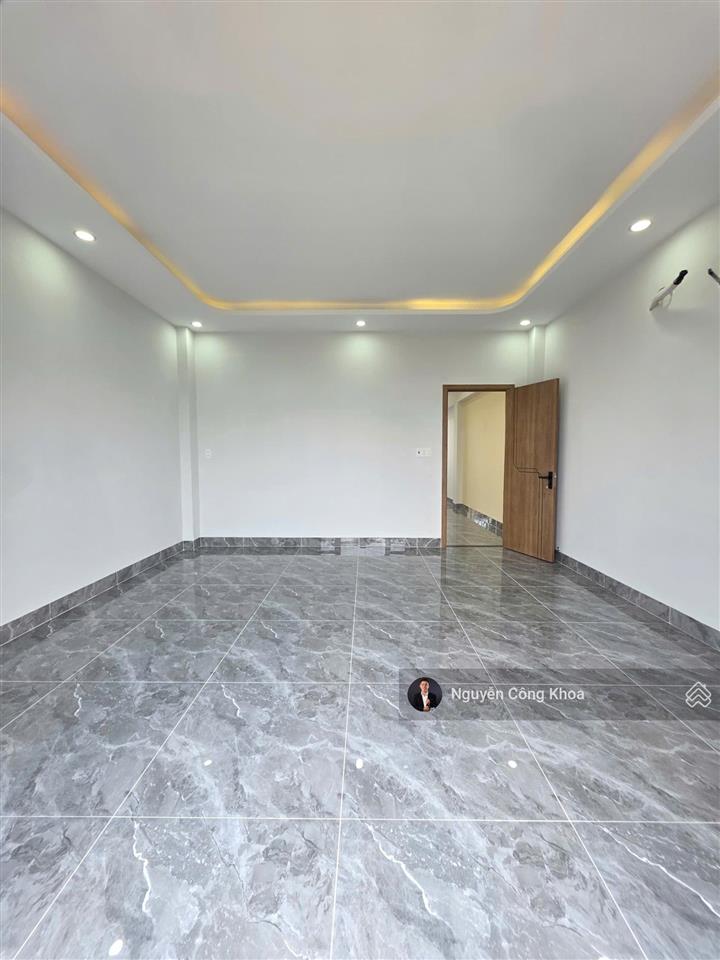 Bán nhà đúc 4 tấm, hoàn công, 5 phòng ngủ, full nội thất, gần bigc go, p. đông hòa, dĩ an
