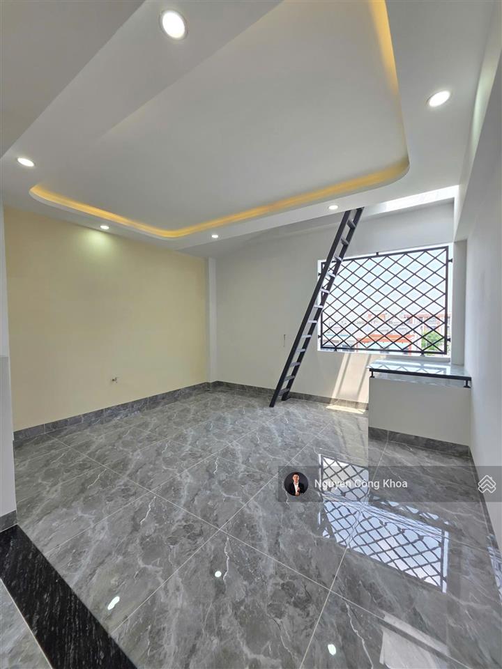Bán nhà đúc 4 tấm, hoàn công, 5 phòng ngủ, full nội thất, gần bigc go, p. đông hòa, dĩ an