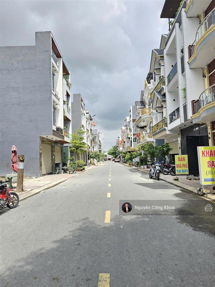 Bán nhà 1t2l hoàn công, sân ô tô, 4 phòng ngủ, gần chợ phú phong 300m, p. bình chuẩn, tp. thuận an