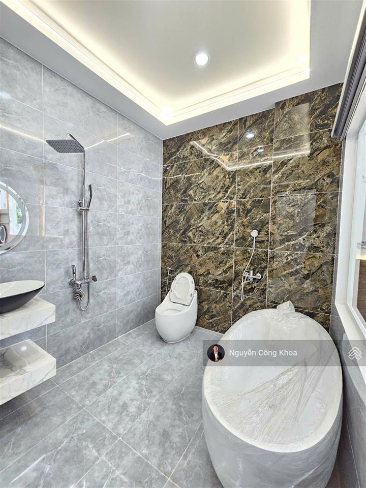 Bán nhà 1t2l hoàn công, sân ô tô, 4 phòng ngủ, gần chợ phú phong 300m, p. bình chuẩn, tp. thuận an