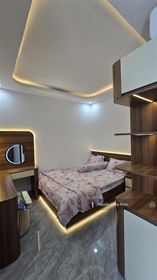 Bán nhà cấp 4 gác đúc, sân sau rộng, full nội thất, gần kdl hố lang, p. tân bình, tp. dĩ an