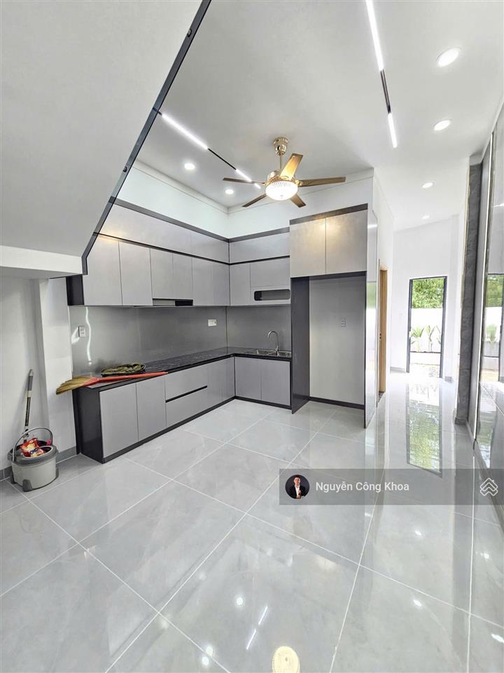 Bán nhà 1t1l hoàn công, sân ô tô, 3 phòng ngủ, gần vòng xoay cầu hang, p. biên hòa, tp. đồng nai