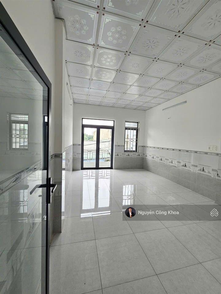 Bán vội nhà 5x24m, mt kinh doanh, 4 phòng ngủ, gần kcn sóng thần 500m, p. dĩ an, tp. dĩ an