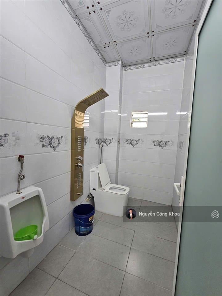Bán vội nhà 5x24m, mt kinh doanh, 4 phòng ngủ, gần kcn sóng thần 500m, p. dĩ an, tp. dĩ an