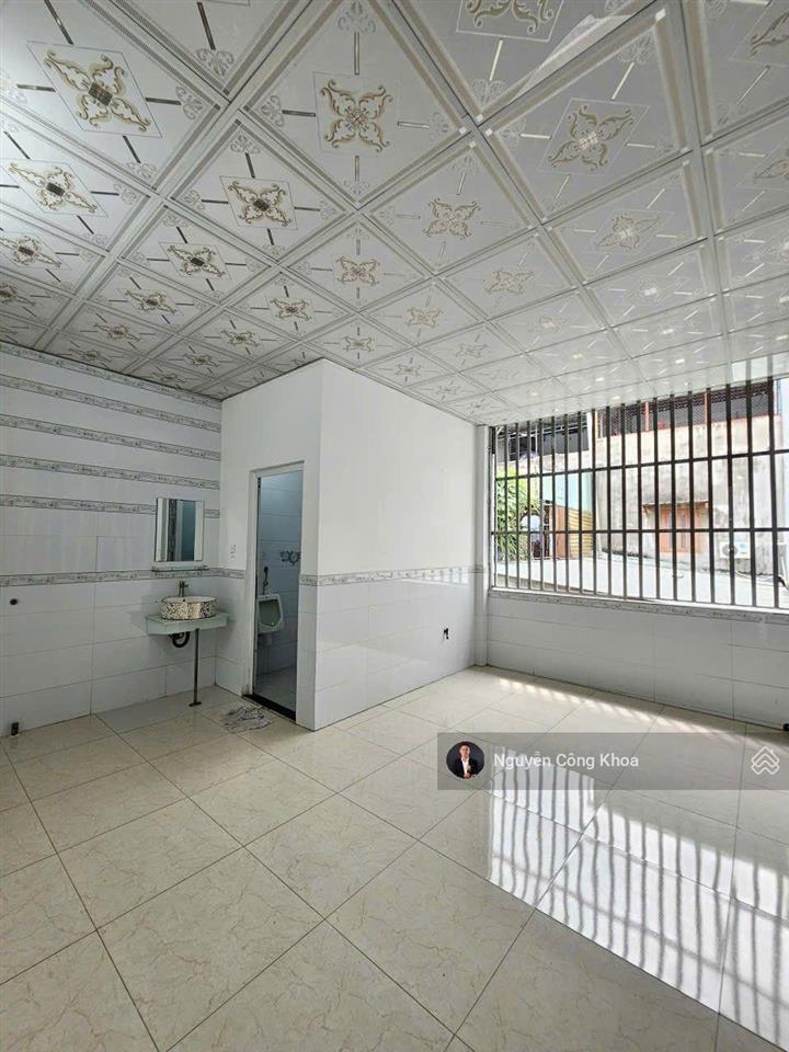 Bán vội nhà 5x24m, mt kinh doanh, 4 phòng ngủ, gần kcn sóng thần 500m, p. dĩ an, tp. dĩ an