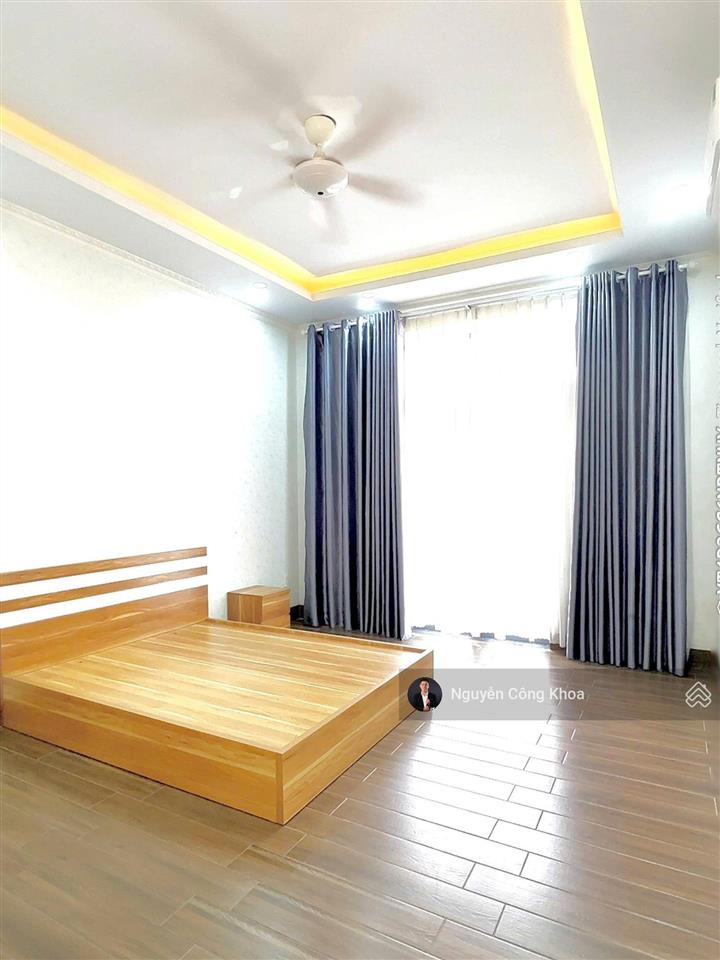 Bán nhà đúc 3 tấm hoàn công, sân ô tô, 4 phòng ngủ, có bảo vệ, gần go, p. đông hòa, tp. hồ chí minh
