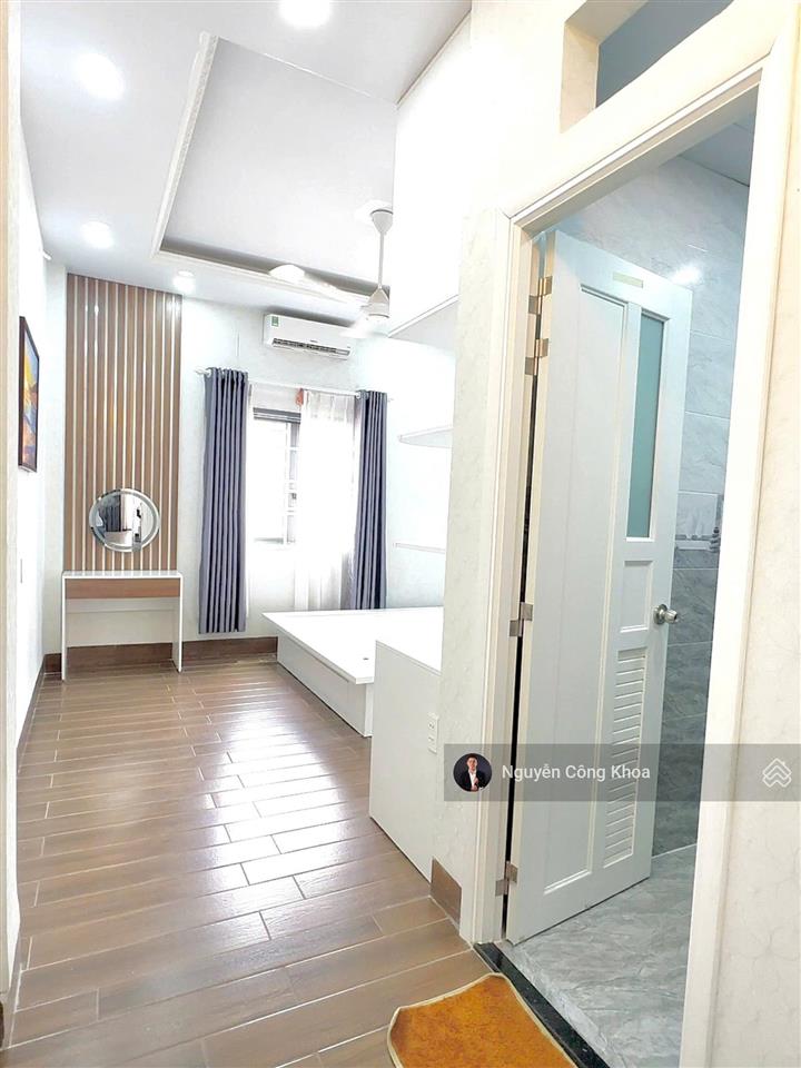 Bán nhà đúc 3 tấm hoàn công, sân ô tô, 4 phòng ngủ, có bảo vệ, gần go, p. đông hòa, tp. hồ chí minh