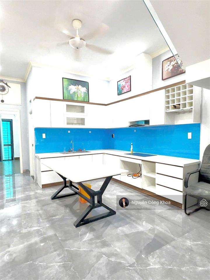 Bán nhà đúc 3 tấm hoàn công, sân ô tô, 4 phòng ngủ, có bảo vệ, gần go, p. đông hòa, tp. hồ chí minh