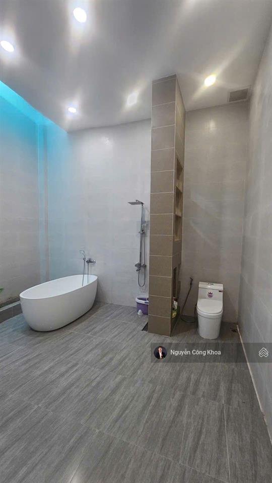 Bán biệt thự sân vườn ngang 9m, mẫu nhật bản, full nội thất, gần chợ dĩ an, p.dĩ an, tp.hồ chí minh