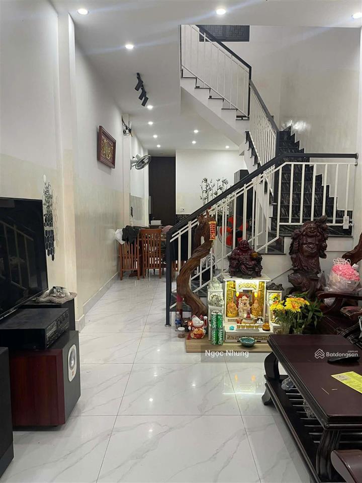 Bán nhà 3 tầng kiệt 268 tô hiệu  kiệt lớn ô tô ngủ trong nhà chỉ nhỉnh 4 tỷ