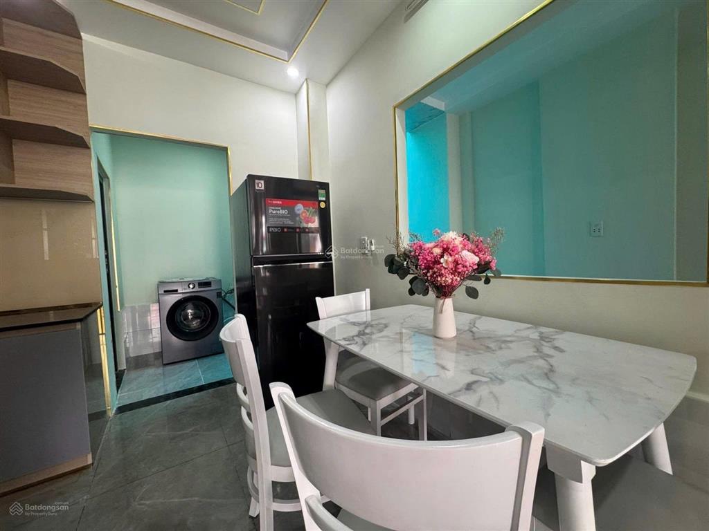 Bán nhà mt 13 nguyễn đức thiệu  p di an tphcm
mặt tiền đường nhựa  ngang 6. full nội thất