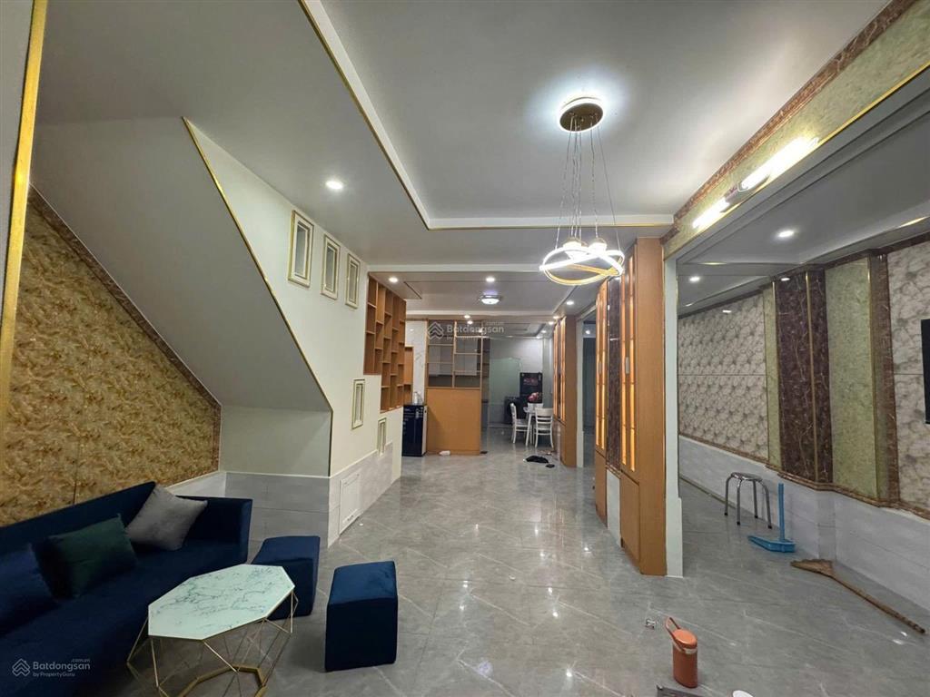 Bán nhà mt 13 nguyễn đức thiệu  p di an tphcm
mặt tiền đường nhựa  ngang 6. full nội thất