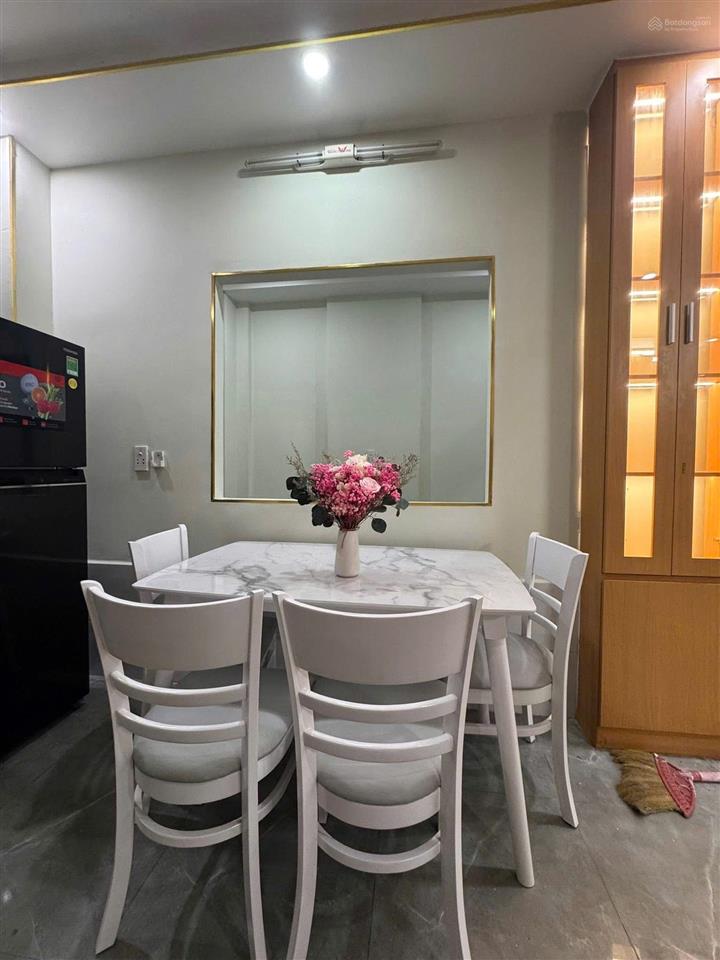 Bán nhà mt 13 nguyễn đức thiệu  p di an tphcm
mặt tiền đường nhựa  ngang 6. full nội thất