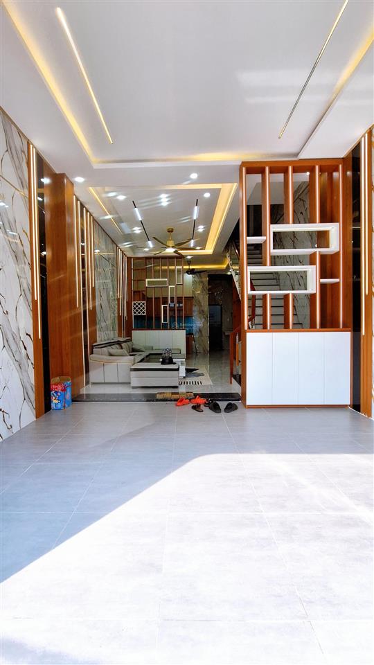Nhà lầu vị trí đẹp tại kdc bửu hòa cần bán