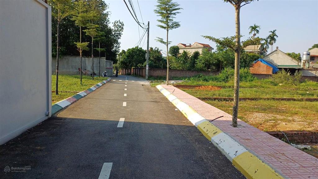 Cần bán lô thôn 5 phú cát, hà nội. diện tích 110 m2 full thổ cư sát bên đường đôi 50m
