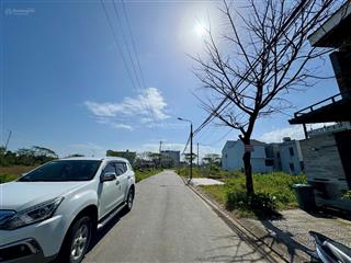 Bán lô đất đẹp 140m bề ngang 7m đường nguyễn phạm tuân sát ngay trường sa, cách bãi tắm chỉ 500m