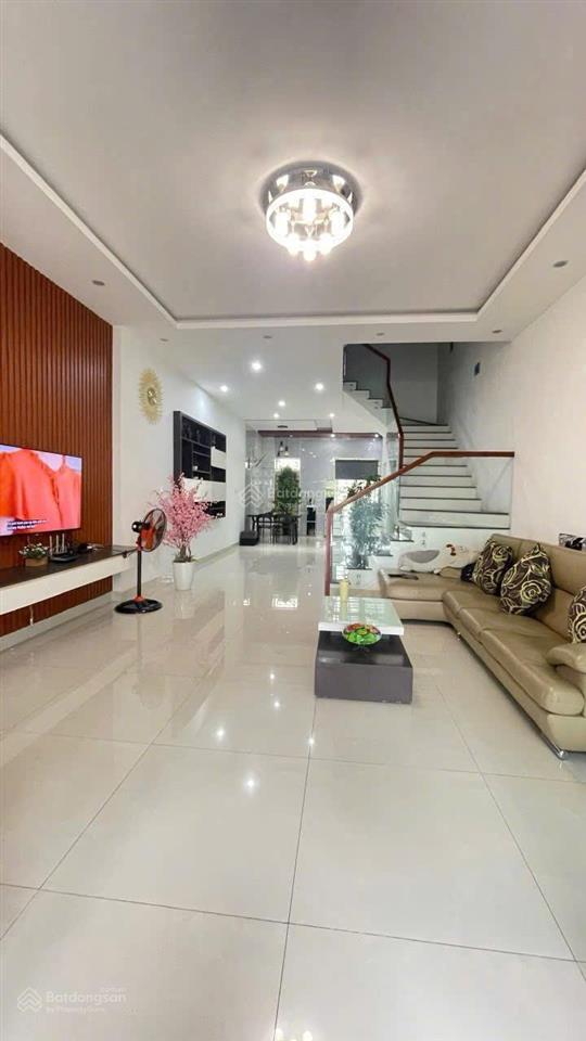 Bán nhà 3 tầng đường tùng thiện vương  khu nam việt á gần sông hàn. giá tốt