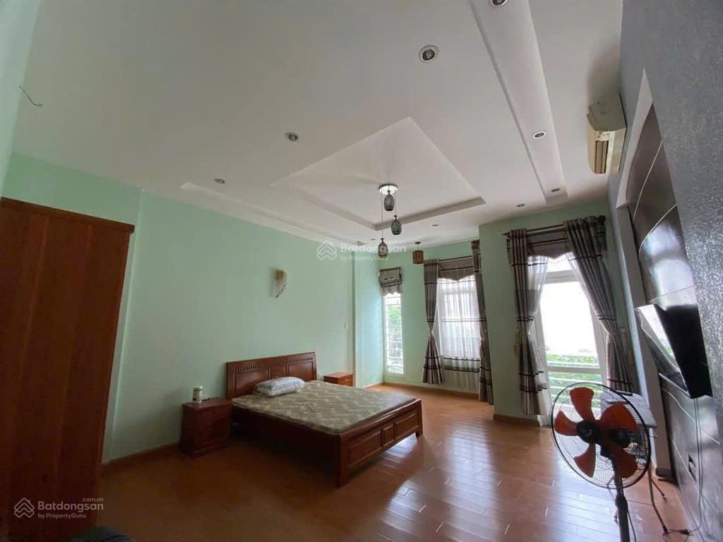 Bán nhà 4,5 tầng kẹp cống thoáng đường lê thước gần công viên hồ nghinh  biển mỹ khê giá tốt