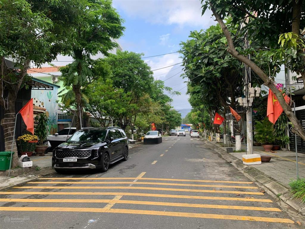 Bán lô đất đẹp đường 7m5 hoàng quốc việt đối diện công viên, gần sông hàn gía tốt