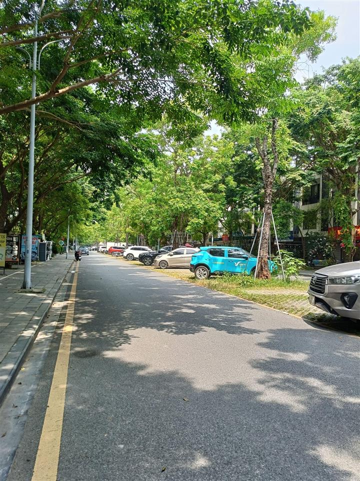 200 m² căn góc 40 tỷ nam chuyên căn ecopark