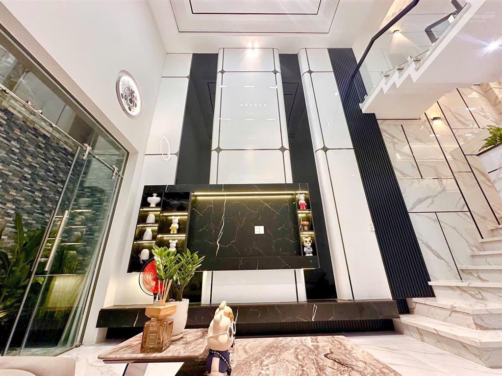 Nhà lê văn quới hẻm ô tô tránh nhau, dt 4x14.5m 4tấm, nội thất cao cấp thang máy, giá 8tỷ750 tl