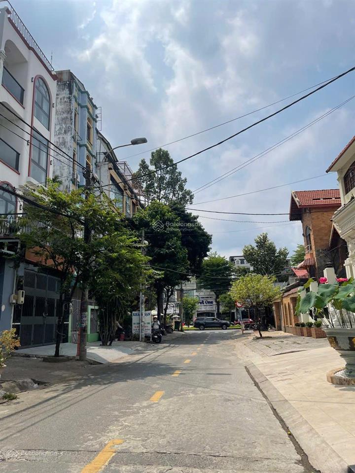 Nhà khu dân cư tên lửa, dt 5x19m thiết kế hiện đại nhà mới vào ở liền. giá 12tỷ5 thương lượng