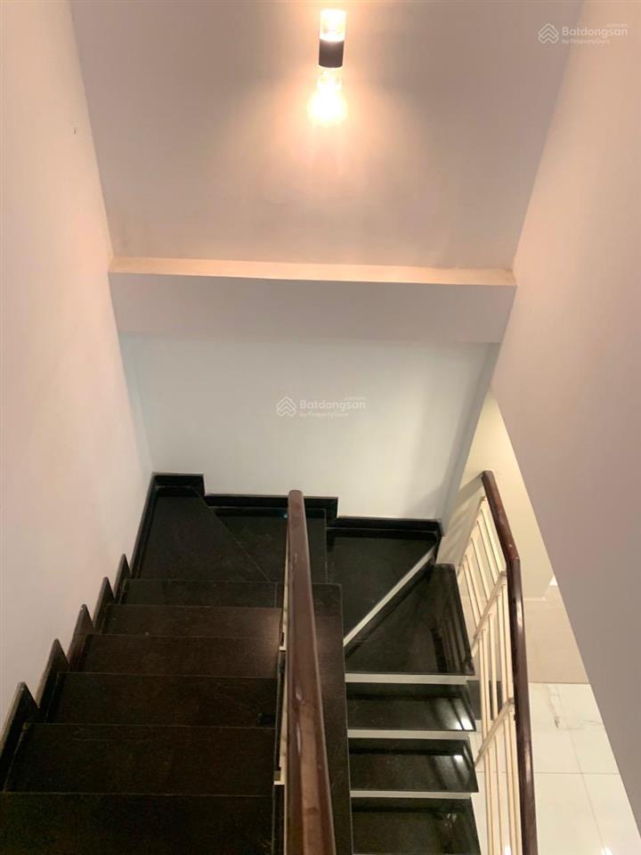 Nhà mặt tiền khu tên lửa, 4.5 x 15m trệt 2 lầu đúc kiên cố. giá 7.5tỷ có thương lượng