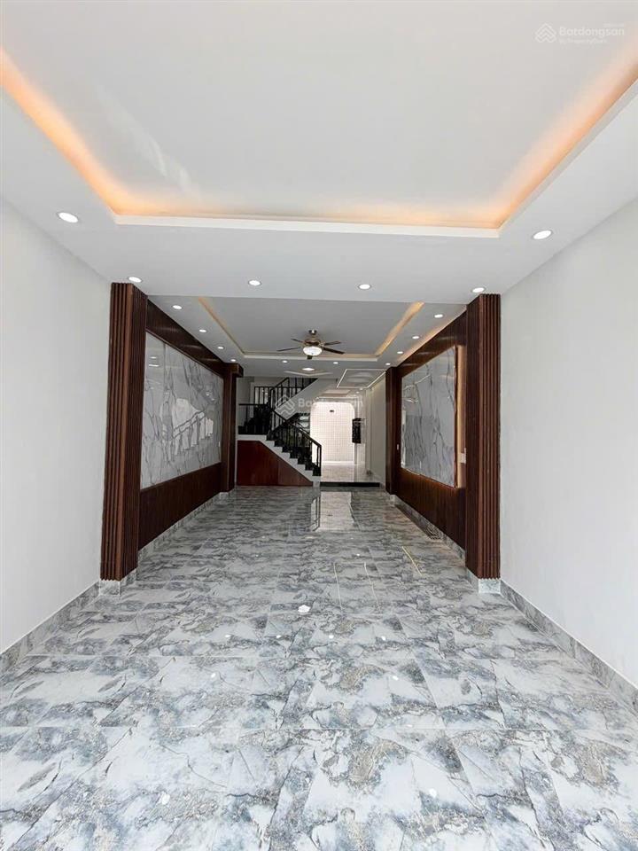 Mặt tiền kinh doanh lê công phép, dt 4.4 x 18.1m nở hậu tài lộc nhà mới 3.5tấm. giá 9.8tỷ có tl