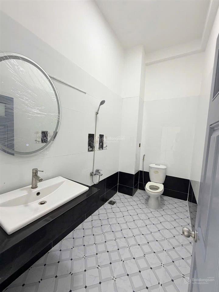 Mặt tiền kinh doanh lê công phép, dt 4.4 x 18.1m nở hậu tài lộc nhà mới 3.5tấm. giá 9.8tỷ có tl