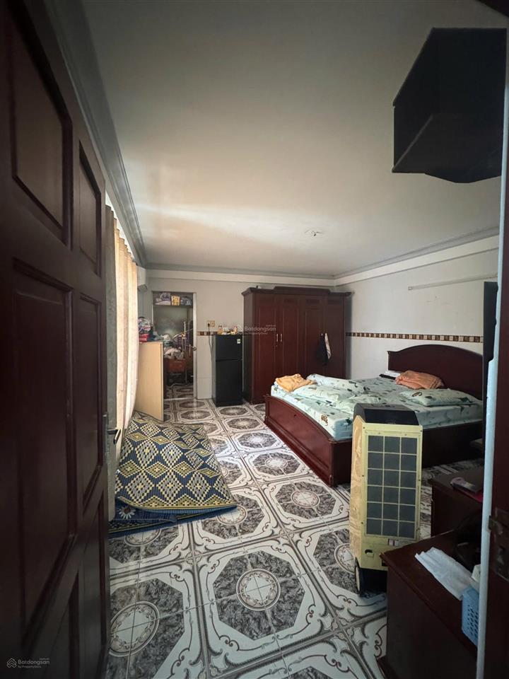 Nhà góc 2 mặt tiền khu tên lửa, dt 4x13.5m trệt 1 lửng 3 lầu sân thượng giá 9.8tỷ thương lượng