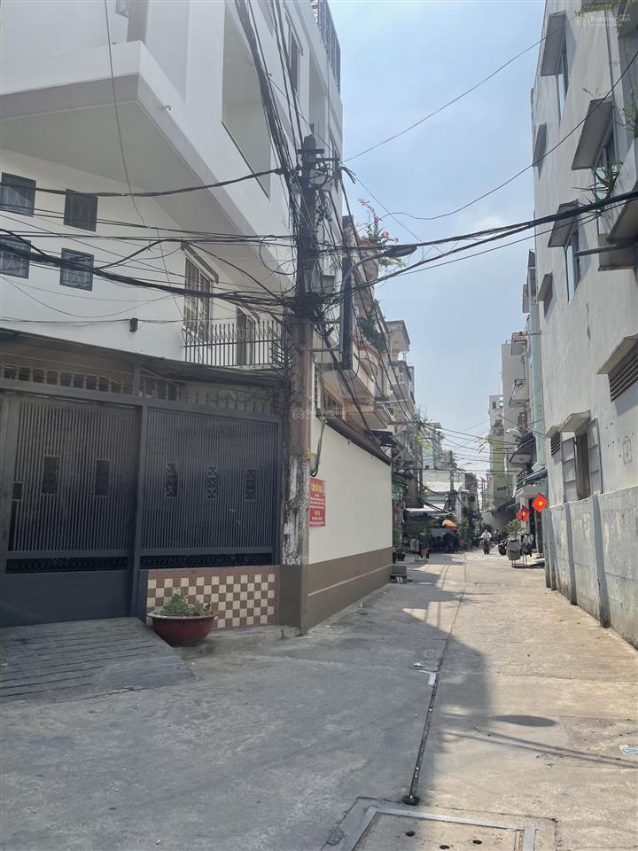 Nhà hẻm xe hơi nguyễn chí thanh, dt 3.9x14m trệt 2 lầu sân thượng. giá 10.3tỷ thương lượng