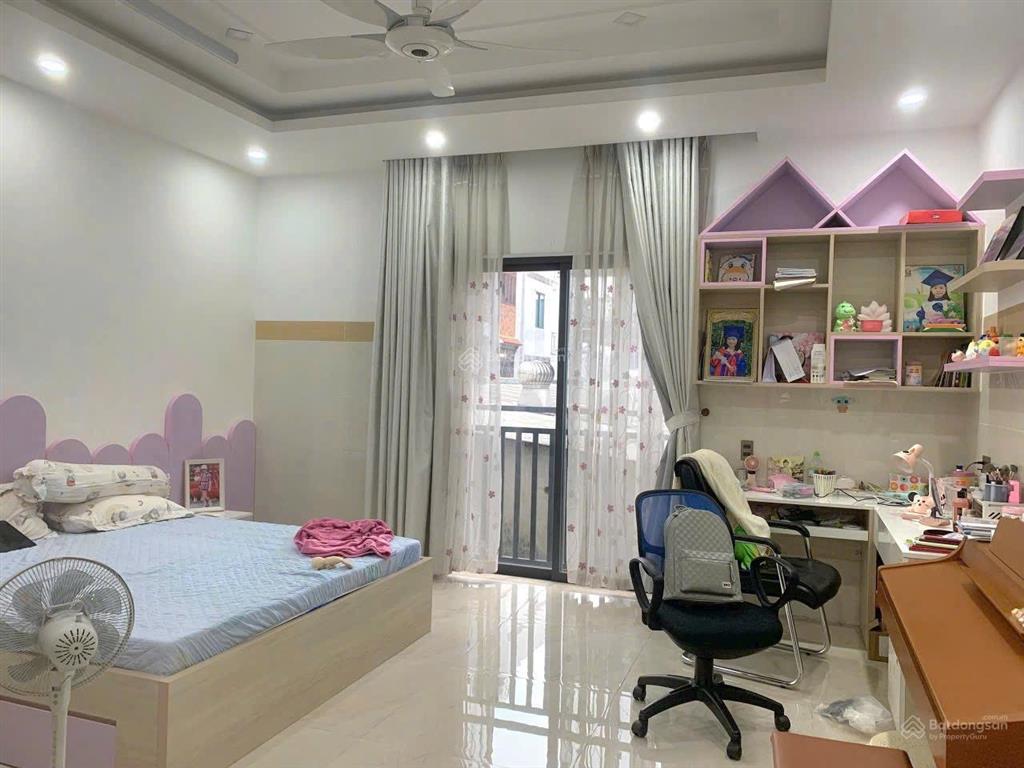 Nhà đẹp khu tên lửa chủ xây để ở có tặng nội thất, dt 5x19m trệt 2 lầu sân thượng. giá 12tỷ