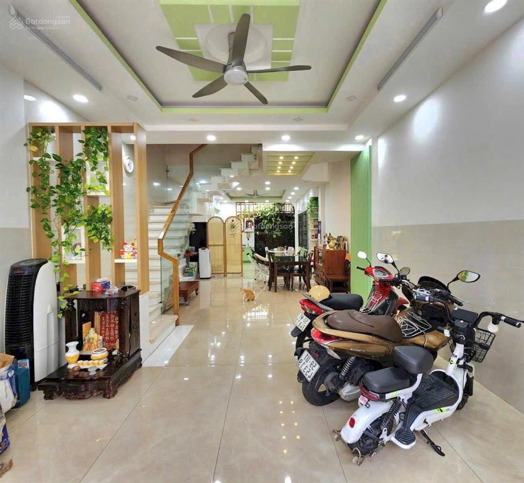 Nhà đẹp khu tên lửa chủ xây để ở có tặng nội thất, dt 5x19m trệt 2 lầu sân thượng. giá 12tỷ