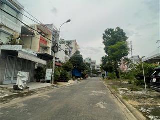 Đất nền sau lưng aeon mall, dt 4x23.5m trước nhà là công viên. giá 9,9 tỷ