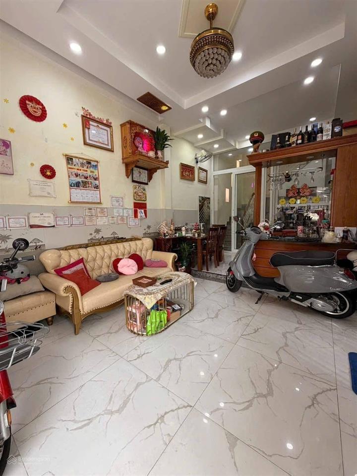 Nhà góc 2 mặt tiền khu bình phú, dt 4x10m trệt 2lầu sân thượng, sát bên công viên lớn, giá 7.3tỷ
