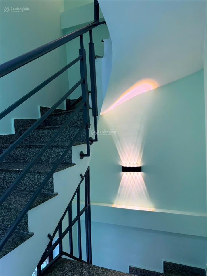 Nhà hẻm 4.5m văn thân, dt 3.6x11.6m trệt 1 lửng 2 lầu sân thượng. 5pn 3wc. giá 6 tỷ x tl