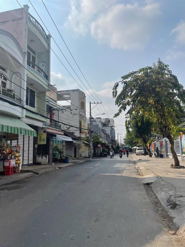 Nhà cấp 4 mặt tiền kinh doanh liên khu 16, dt 4x18.7m nở hậu nhẹ. giá 6 tỷ có thương lượng