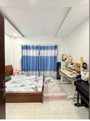 Nhà mặt tiền đs 1c khu tên lửa, dt 4x16m trệt 2 lầu sân thượng, giá 8.9tỷ thương lượng