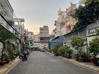 Nhà mặt tiền bùi hữu diện, cách aeon mall 400m, dt 4x19m trệt 1 lầu. giá 8,5 tỷ có bớt