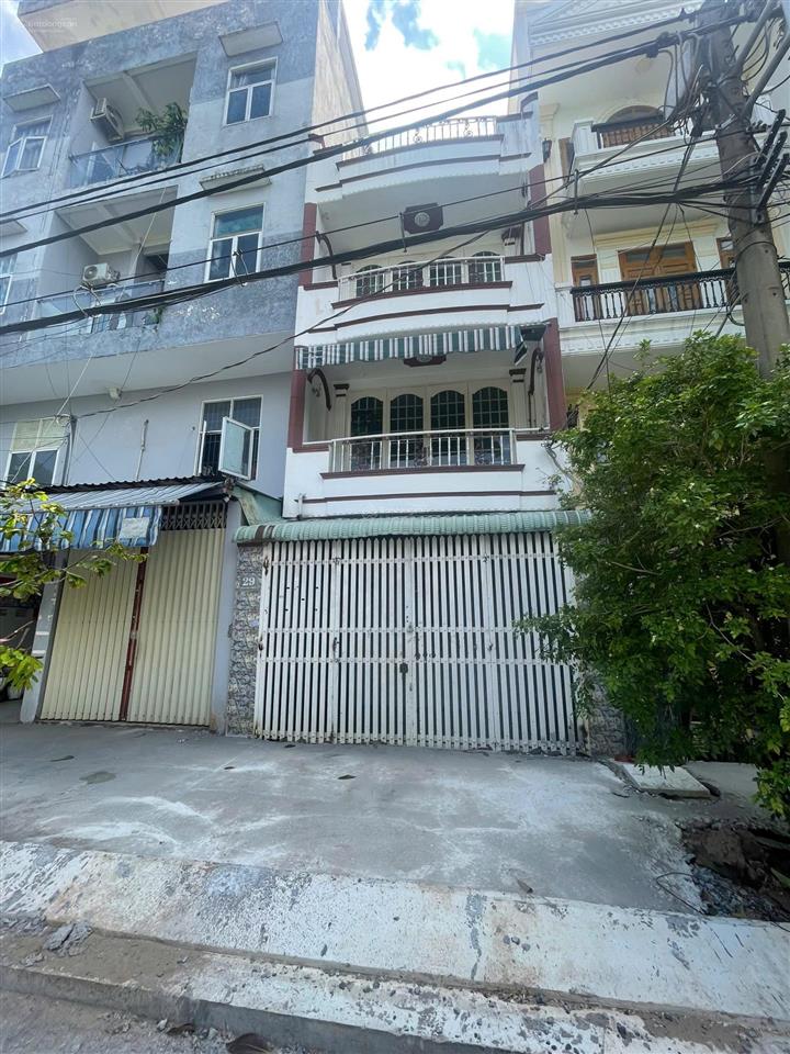 Cho thuê nguyên căn nhà khu nam hùng vương view công viên. dt 4.5x20m 6pn 4wc 2 lầu st. 20tr/th