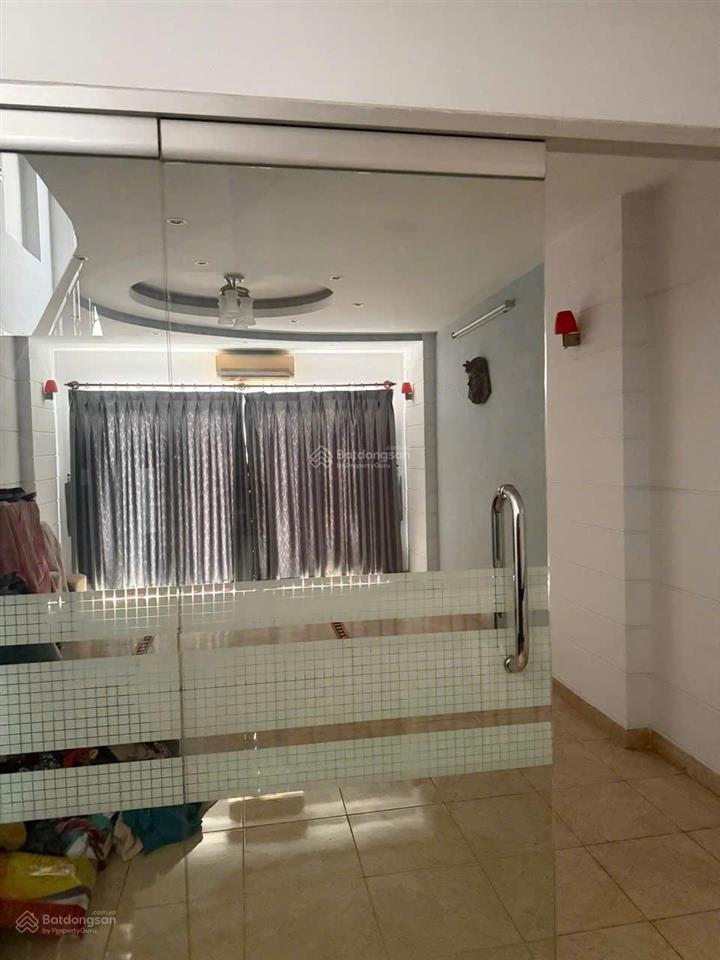 Cho thuê nhà nguyên căn mt đường số 9 cư xá ra đa. 4x18m trệt 2 lầu sân thượng. 20 triệu/tháng