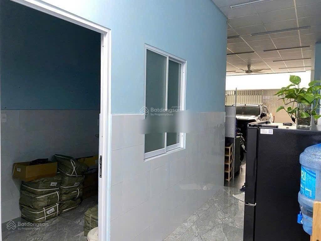 Cho thuê nhà nguyên căn mặt tiền đường số 33 khu bình phú, 5x20m trệt 2 lầu st. giá thuê 20 triệu